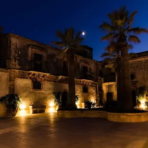 Borgo Del Carato 3*, Solarino Italien